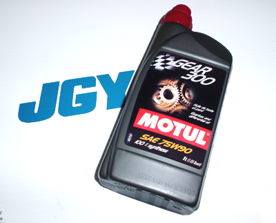 Motul GEAR 300 75x90 1 liter